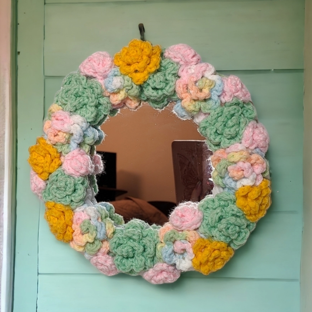 Handmade Round Crochet Floral Framed Mirror Wall Decor